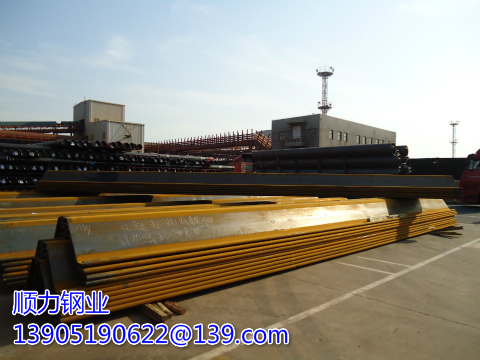 12 Meter IV Larsen Stahlblechpf&auml;hle